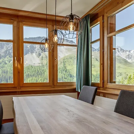 Tschuggenweg 10 Apartament *